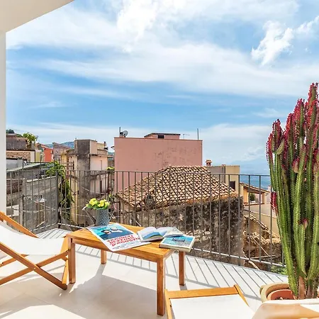 Elune Bed & Breakfast