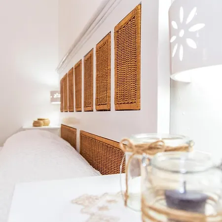 Elune לינה וארוחת בוקר