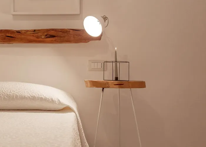 Elune Bed & Breakfast 3*